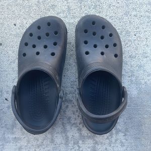 Black Crocs Women’s 9